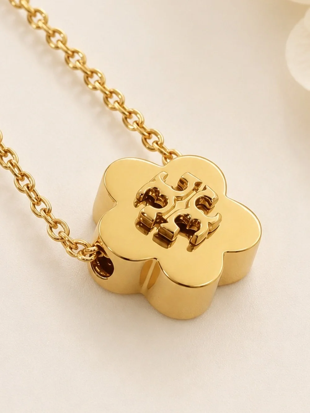 Tory Burch Gold Tone Logo clover Pendant Necklace Adjustable